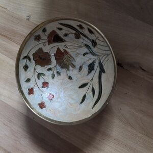 Brass jewelry holder